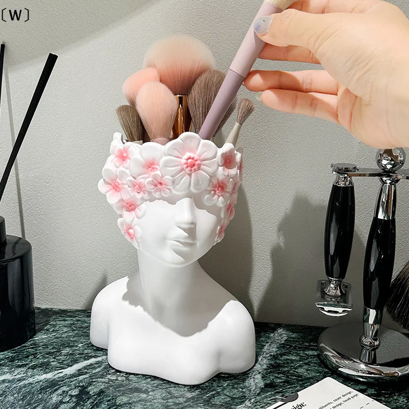 

〔W〕1PC ​Vinyl Figure Storage Holders Creative Human Body Art Styling Office Organizers Multifunctional Makeup Brush Holder