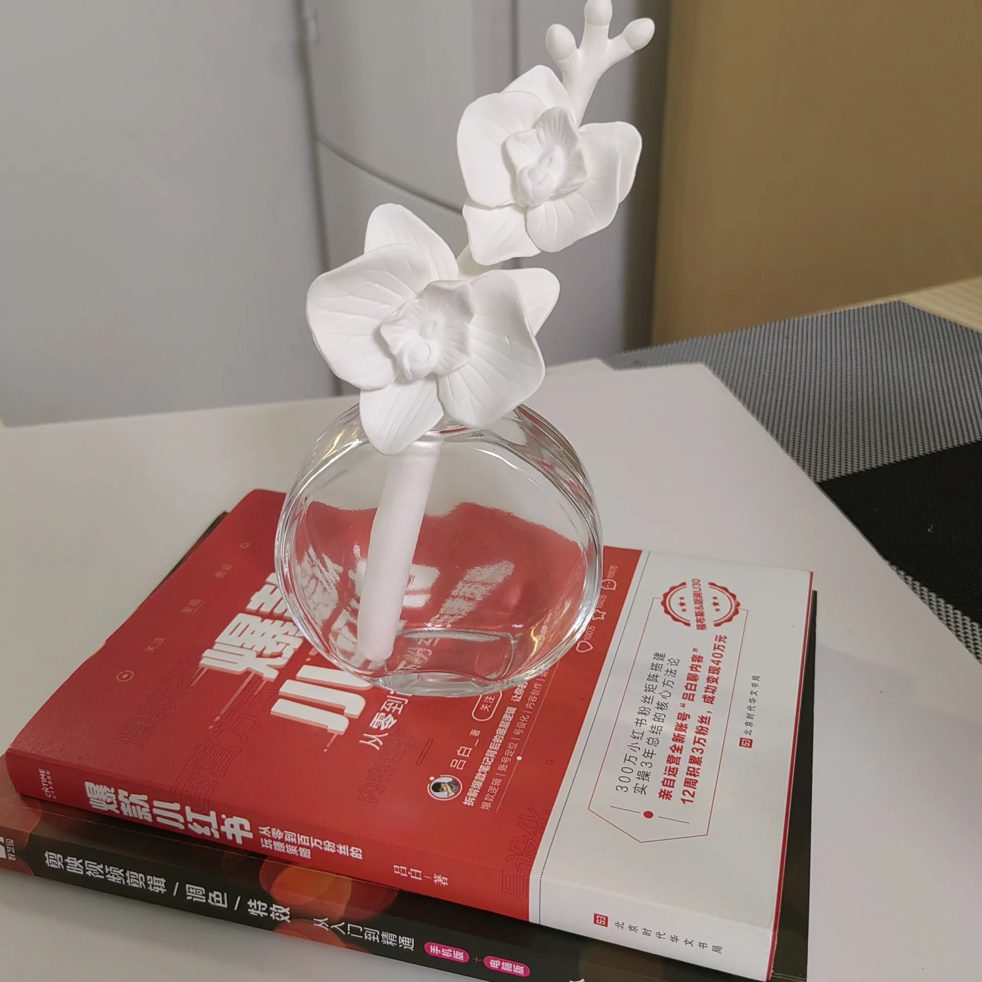 Ceramic Flower Home Fragrance Decoration Handcrafted Diffuser Accessory , Gift for Women and Friend