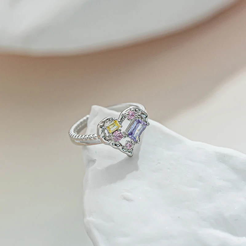 Colorful cubic zirconia heart-shaped women's ring  showcasing the innocence and sweetness of a young girlwith an open design