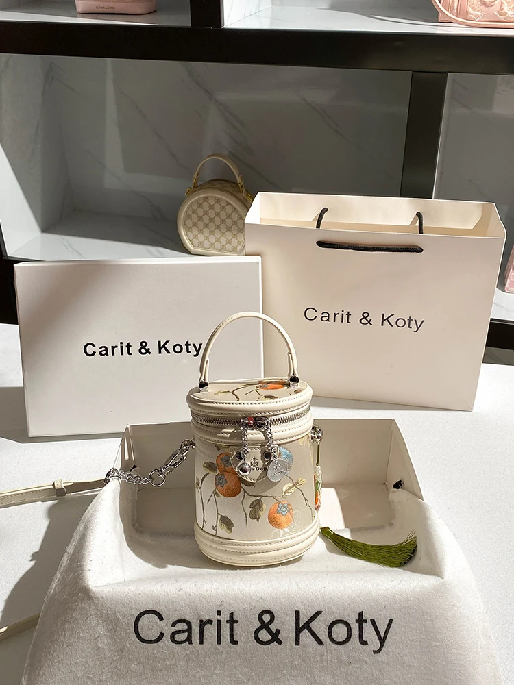 

Stylish and Luxury Bucket Bag with Delicate Embroidery Flower and Pendant Women's Versatile and Fashion Handheld Crossbody Bag