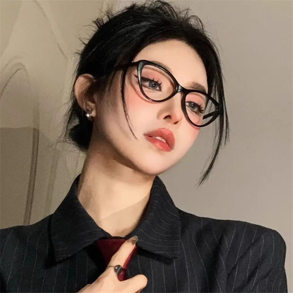 Retro Cat Eye Glasses Outdoor Plain Glasses Anti-blue Light Glasses Computer Reading Goggles Fashion Triangle Frame Eyeglasses