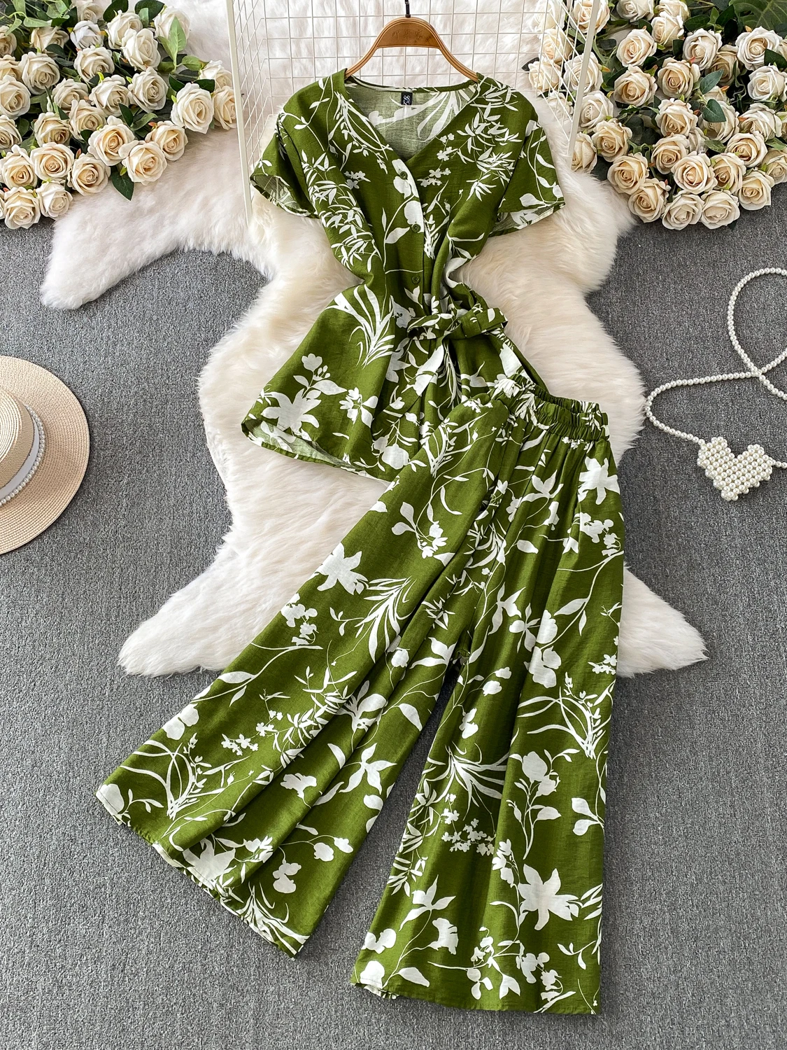 Retro Tea Break Print Single Button Waist Cinched Top And High Waist Wide Leg Pants Two Piece Set Light Maturity Style