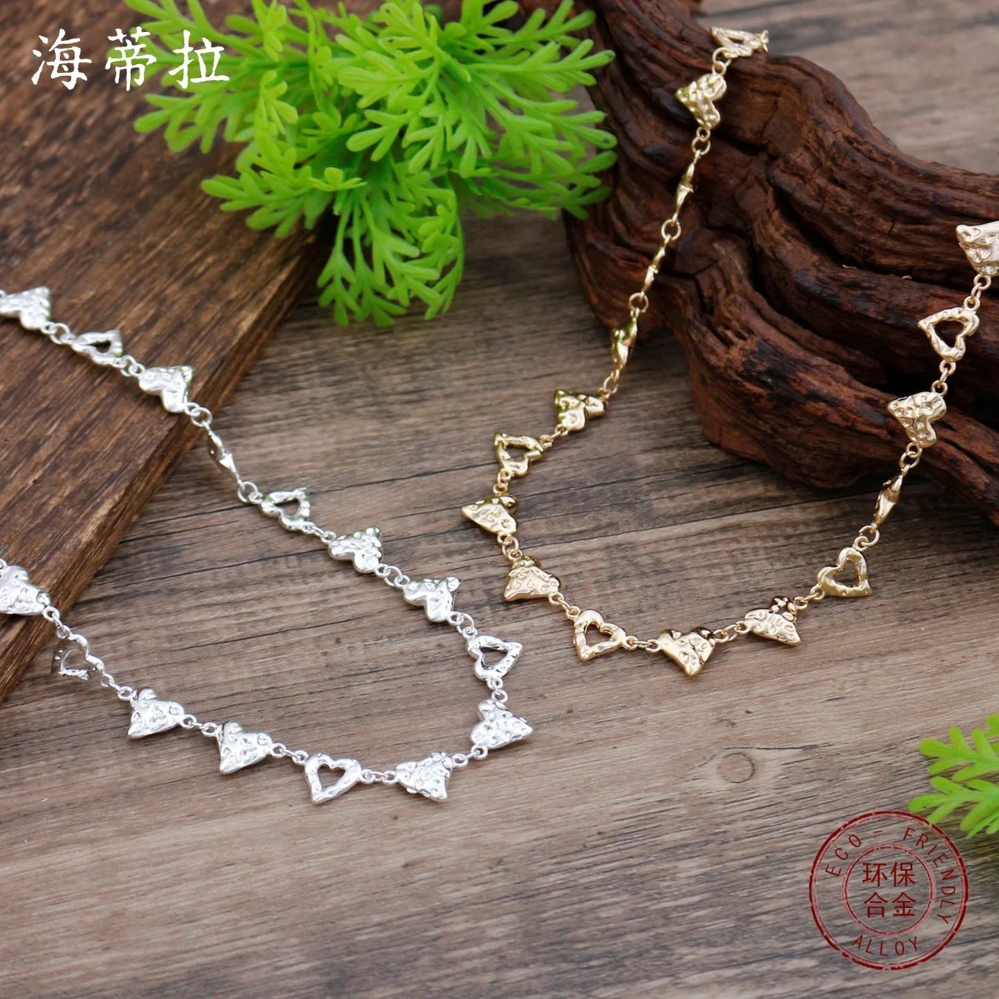 

Jewelry DIY accessories new hollow love necklace, women's simple and high-end feeling, beating pattern heart-shaped versatile gi