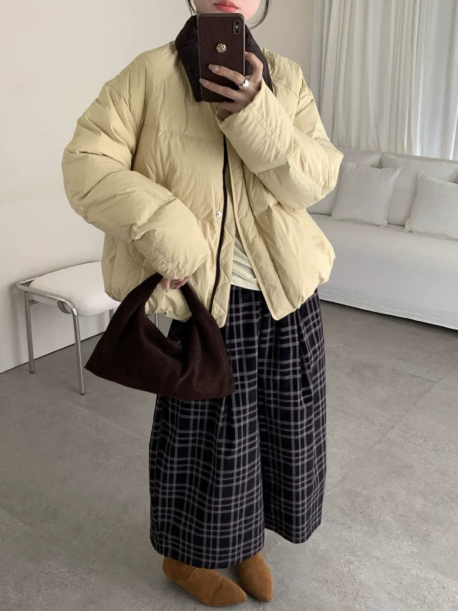 Women's Short White Duck Down Jacket With Corduroy Collar