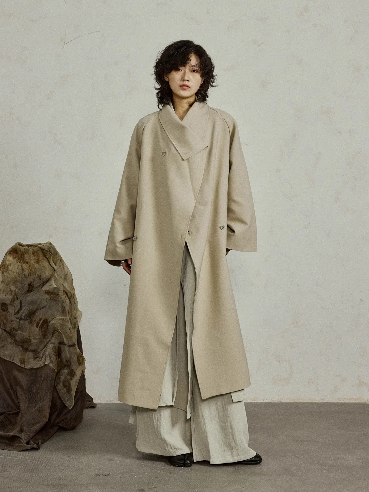 

Sunyvonne Длинное двубортное пальто с воротником-стойкой и застежкой на талии, двусторонняя одежда, весеннее дизайнерское пальто с высокой талией, длинная верхняя одежда