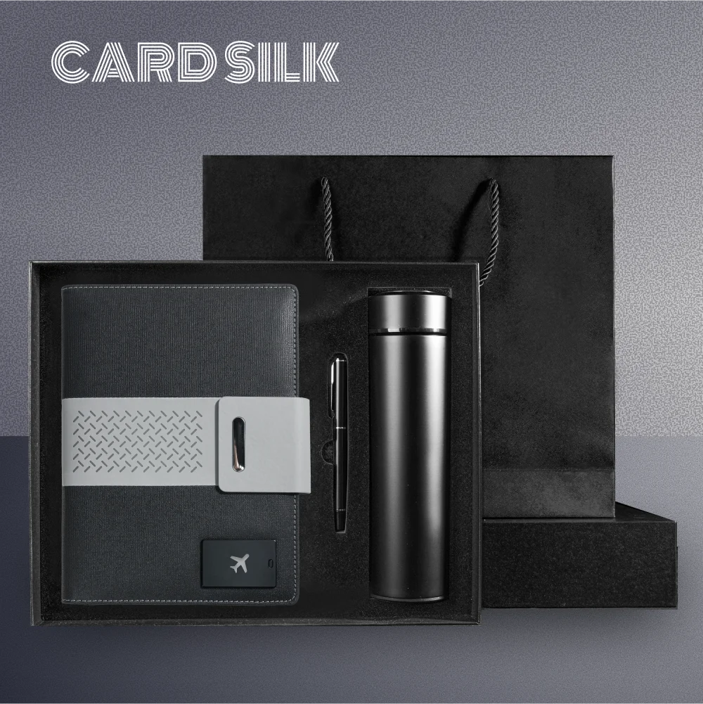 Π‘ΡΠΈΠ»ΡΠ½ΡΠΉ ΠΏΠΎΠ΄Π°ΡΠΎΡΠ½ΡΠΉ Π·Π°ΡΡΠ΄Π½ΡΠΉ Π±Π»ΠΎΠΊΠ½ΠΎΡ ΡΠΎΡΠΌΠ°ΡΠ° Π5 Ρ ΠΏΠΎΡΡΠ½ΠΎΠΉ ΠΊΡΡΡΠΊΠΎΠΉ β Π²Π½Π΅ΡΠ½ΠΈΠΉ Π°ΠΊΠΊΡΠΌΡΠ»ΡΡΠΎΡ Π΅ΠΌΠΊΠΎΡΡΡΡ 8000 ΠΌΠΡ, ΠΊΠ°Π±Π΅Π»Ρ 3-Π²-1, ΡΠ»ΠΎΡΡ Π΄Π»Ρ ΠΊΠ°ΡΡ ΠΈ ΠΊΠ°ΡΠΌΠ°Π½ Π΄Π»Ρ Π΄ΠΎΠΊΡΠΌΠ΅Π½ΡΠΎΠ² Π‘ΡΠΈΠ»ΡΠ½ΡΠΉ ΠΏΠΎΠ΄Π°ΡΠΎΡΠ½ΡΠΉ Π·Π°ΡΡΠ΄Π½ΡΠΉ Π±Π»ΠΎΠΊΠ½ΠΎΡ ΡΠΎΡΠΌΠ°ΡΠ° Π5 Ρ ΠΏΠΎΡΡΠ½ΠΎΠΉ ΠΊΡΡΡΠΊΠΎΠΉ β Π²Π½Π΅ΡΠ½ΠΈΠΉ Π°ΠΊΠΊΡΠΌΡΠ»ΡΡΠΎΡ Π΅ΠΌΠΊΠΎΡΡΡΡ 8000 ΠΌΠΡ, ΠΊΠ°Π±Π΅Π»Ρ 3-Π²-1, ΡΠ»ΠΎΡΡ Π΄Π»Ρ ΠΊΠ°ΡΡ ΠΈ ΠΊΠ°ΡΠΌΠ°Π½ Π΄Π»Ρ Π΄ΠΎΠΊΡΠΌΠ΅Π½ΡΠΎΠ²