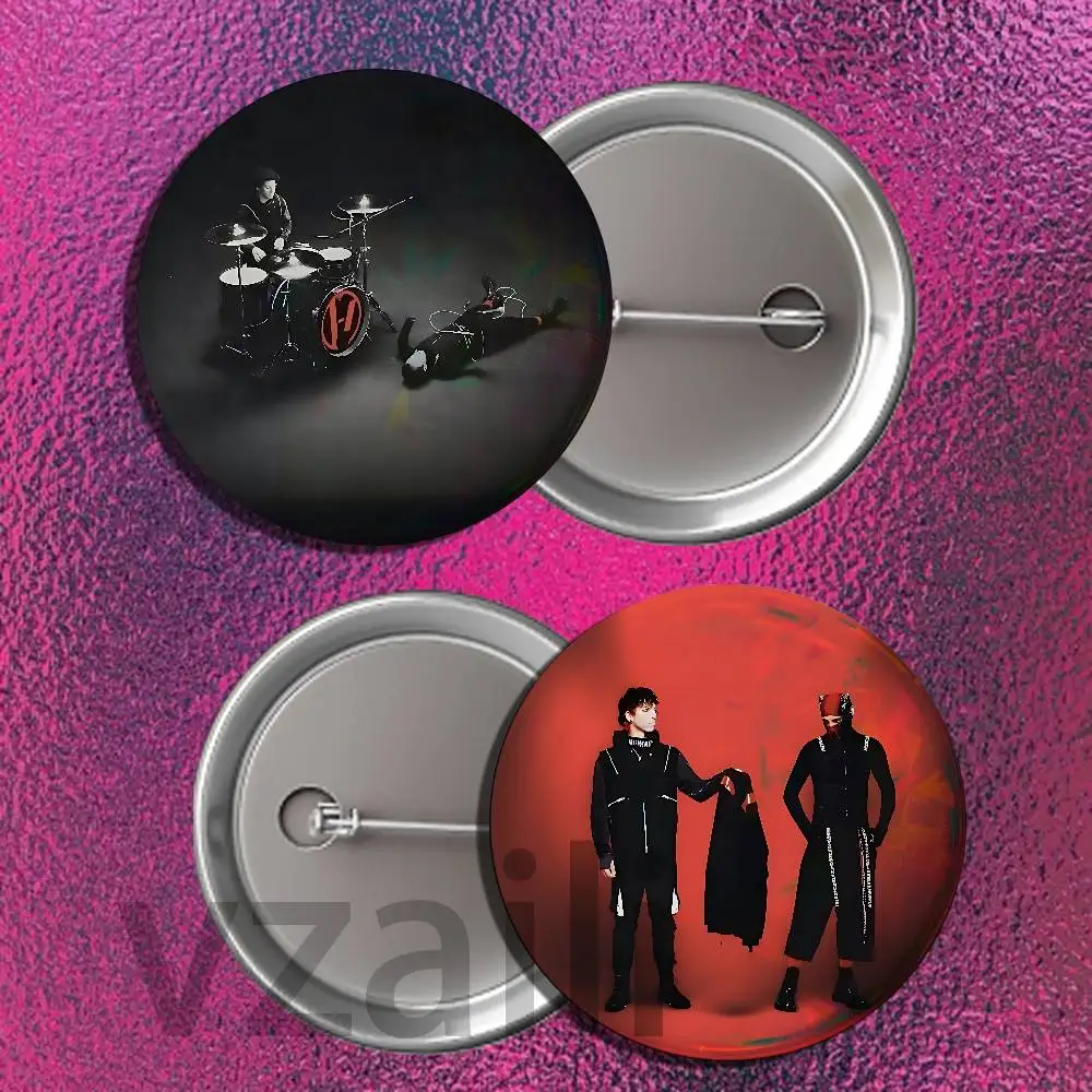 T-Twentys One P-Pilots Button Pin Single Pack Anime Merch for Ita Bags Badge Collectible Buttons TH