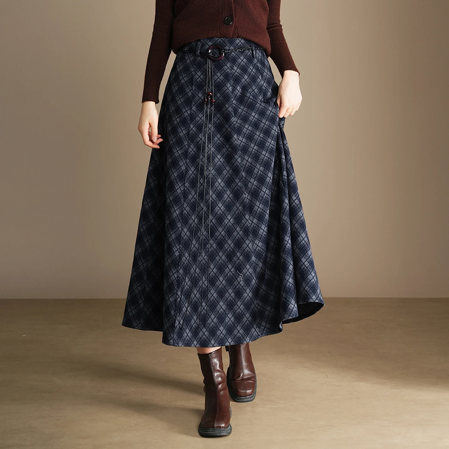 

High Waist Plaid Woolen Skirt Women's A-Line Skirt Spring Summer Autumn New Sle Casual Long Skirt Hip Concealing Skirt
