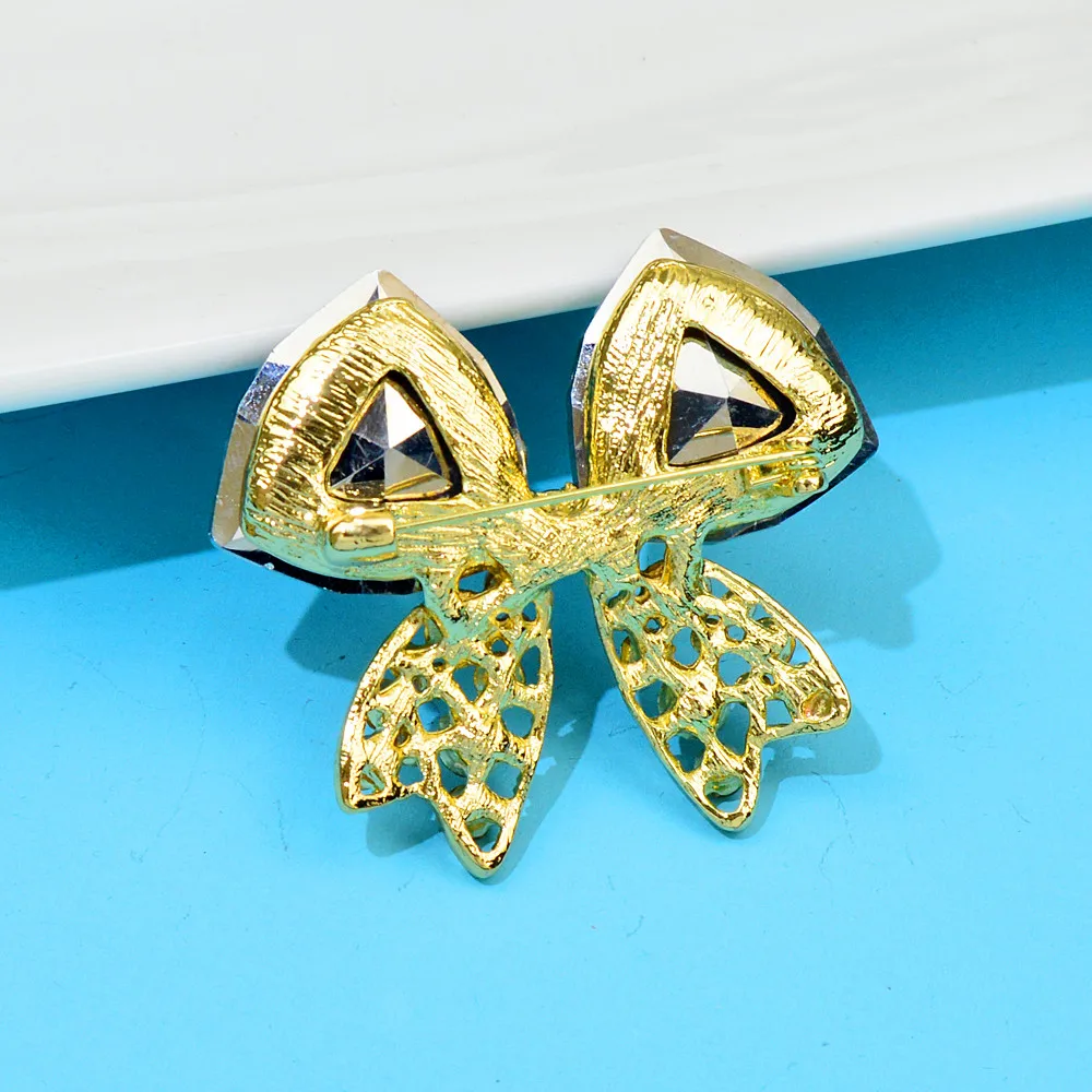 CINDY XIANG New Arrival Crystal Bow Brooches For Women 3 Colors Available Fashion Jewelry High Quality image 6