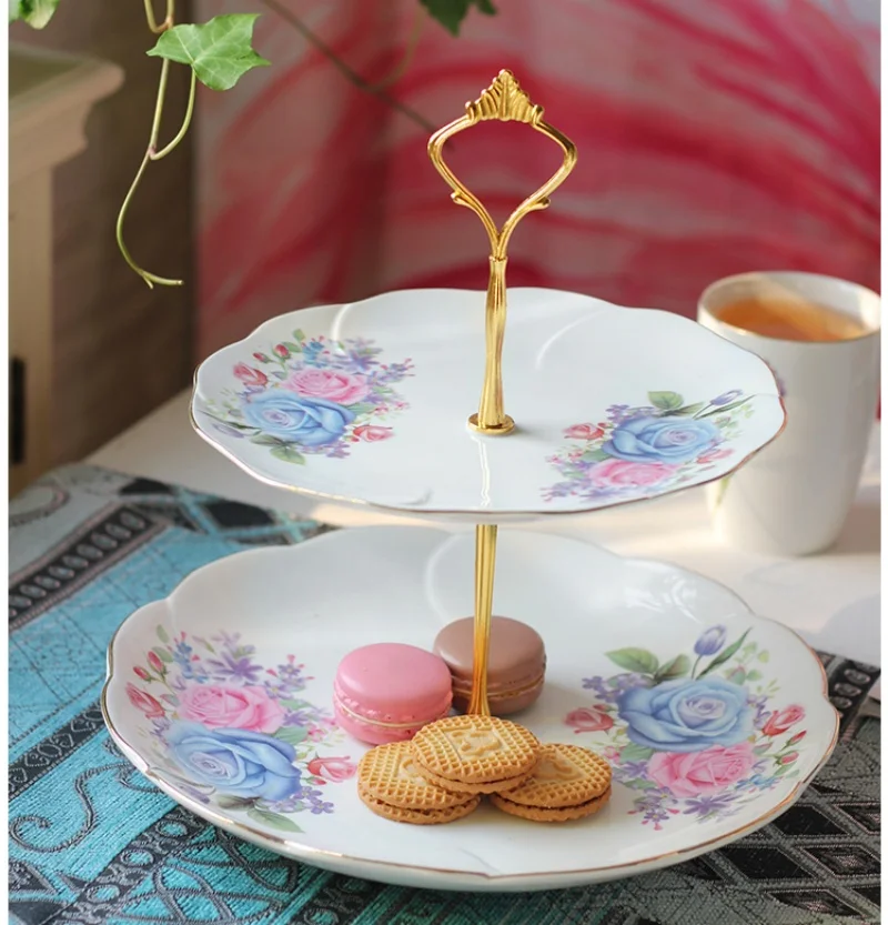 Dessert Stands Cake Rack Ceramic Tray Heart-shaped Dish Double-layer Cake Plate Fruit Plates Dessert Wedding String Plate