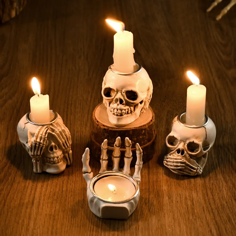 

1/3PCS Halloween Skulls Candle Holder Resin Skeleton Candlestick Haunted Houses Hotel Home Desktop Decor Halloween Party Decor