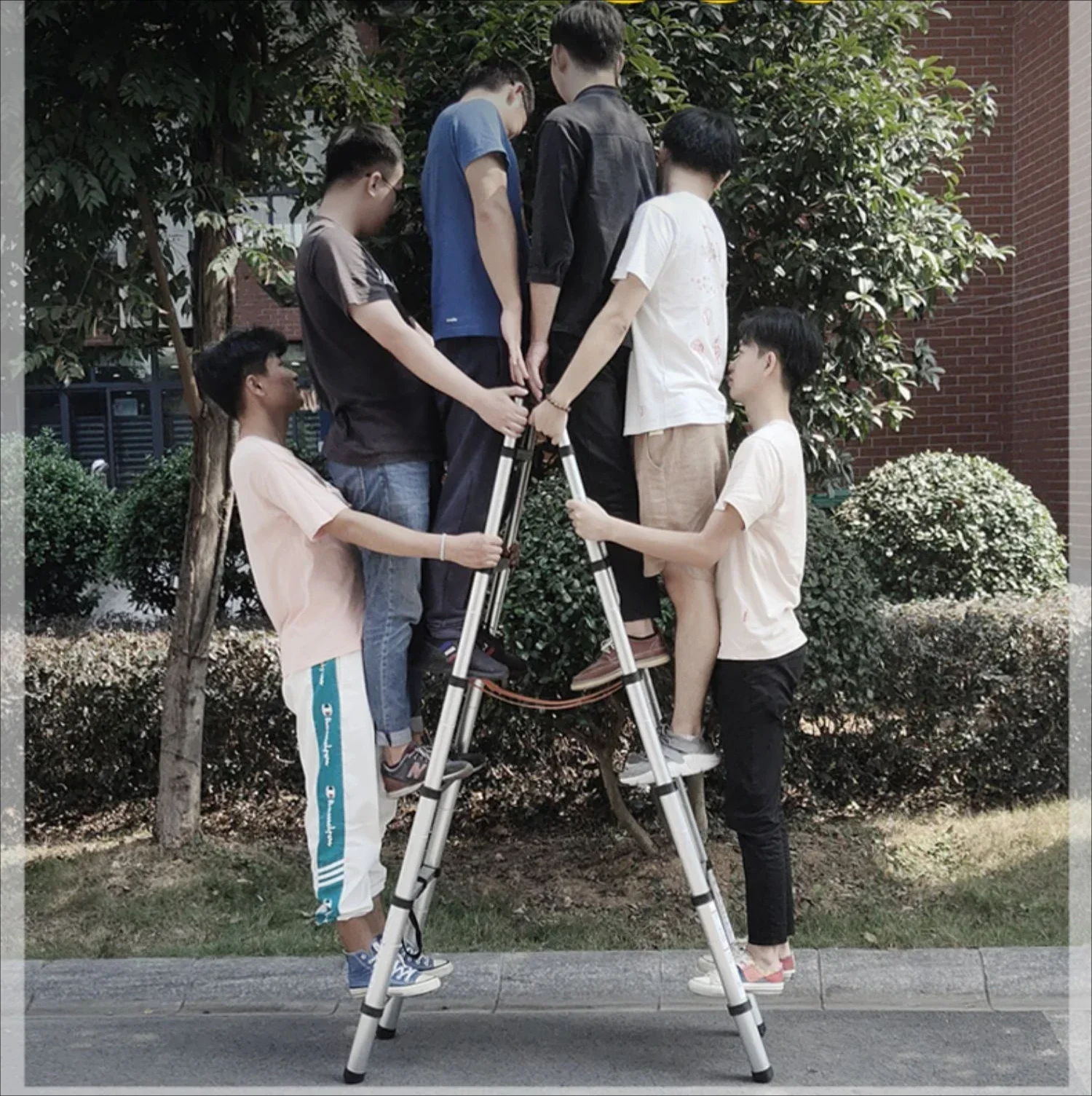 Herringbone Ladder Walking Household Folding And Telescopic Aluminum Alloy Thickened Engineering Lifting Woodworking Ladder