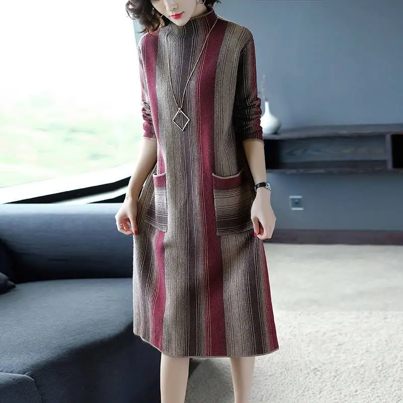 

2023 Women's Elegant Contrast Stripe Dresses Loose Casual Fashion Patchwork Pullover Dresses Female Long Knitted Sweater Dresses