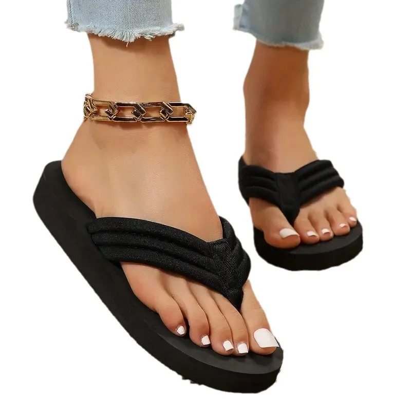 

New trend flip - flops for women, non - slip flat - soled slippers, new - style summer sandals, women's slippers