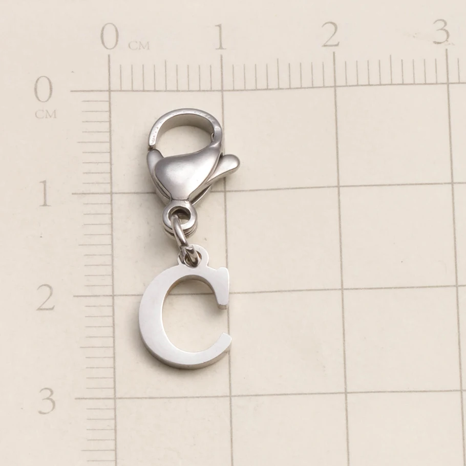 A-Z Alphabet-Schlüsselanhänger mit Karabinerverschluss, Edelstahl-Initialen-Anhänger, Schmuck für DIY-Rucksack, Handtasche, Personalisierte Geschenke – Detail 5
