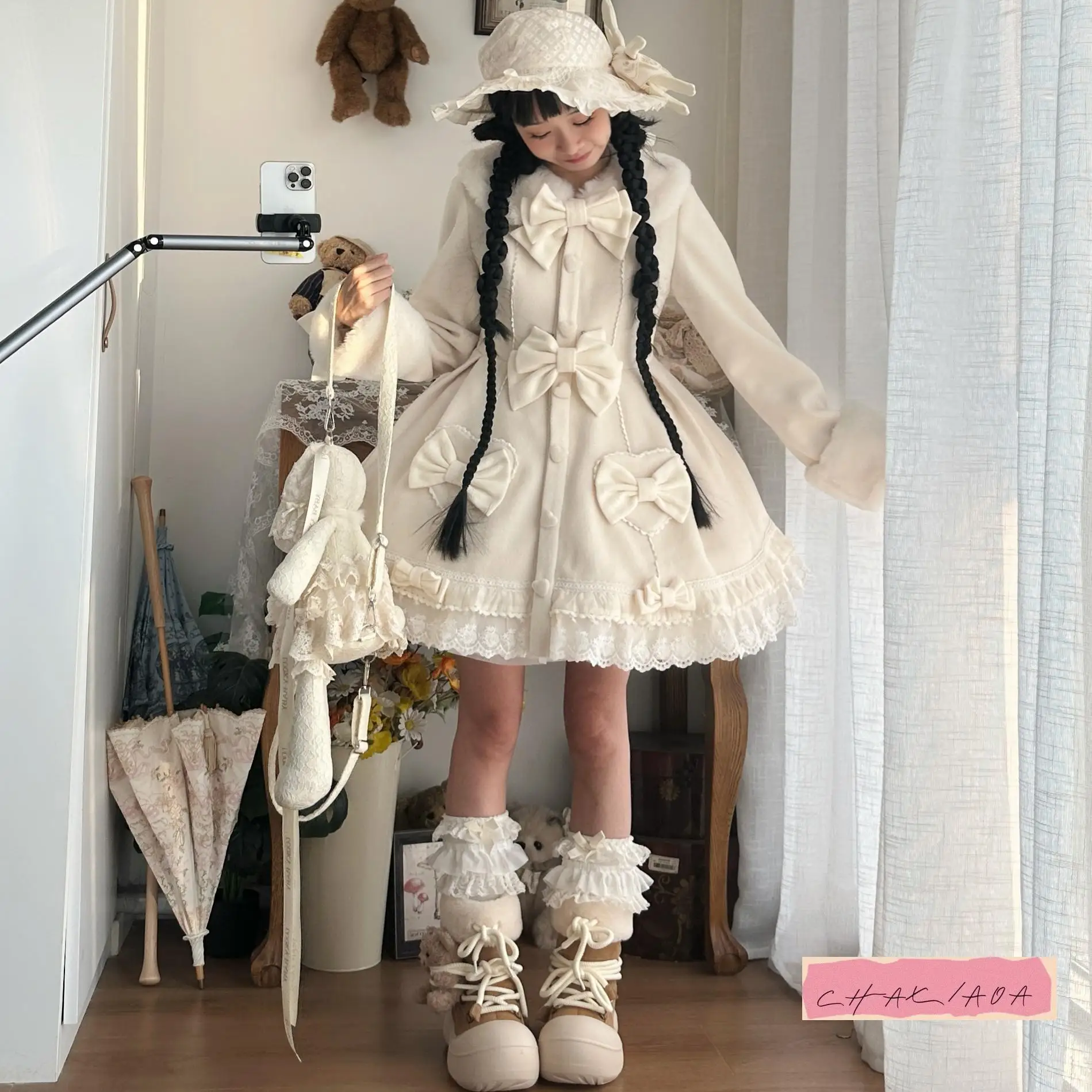 

Japanese Y2K Lolita Bow Sweet Cape Coat Cute Doll Collar Plush Collar Elegant Wool Jacket 2025 Autumn and Winter Ladieswomen