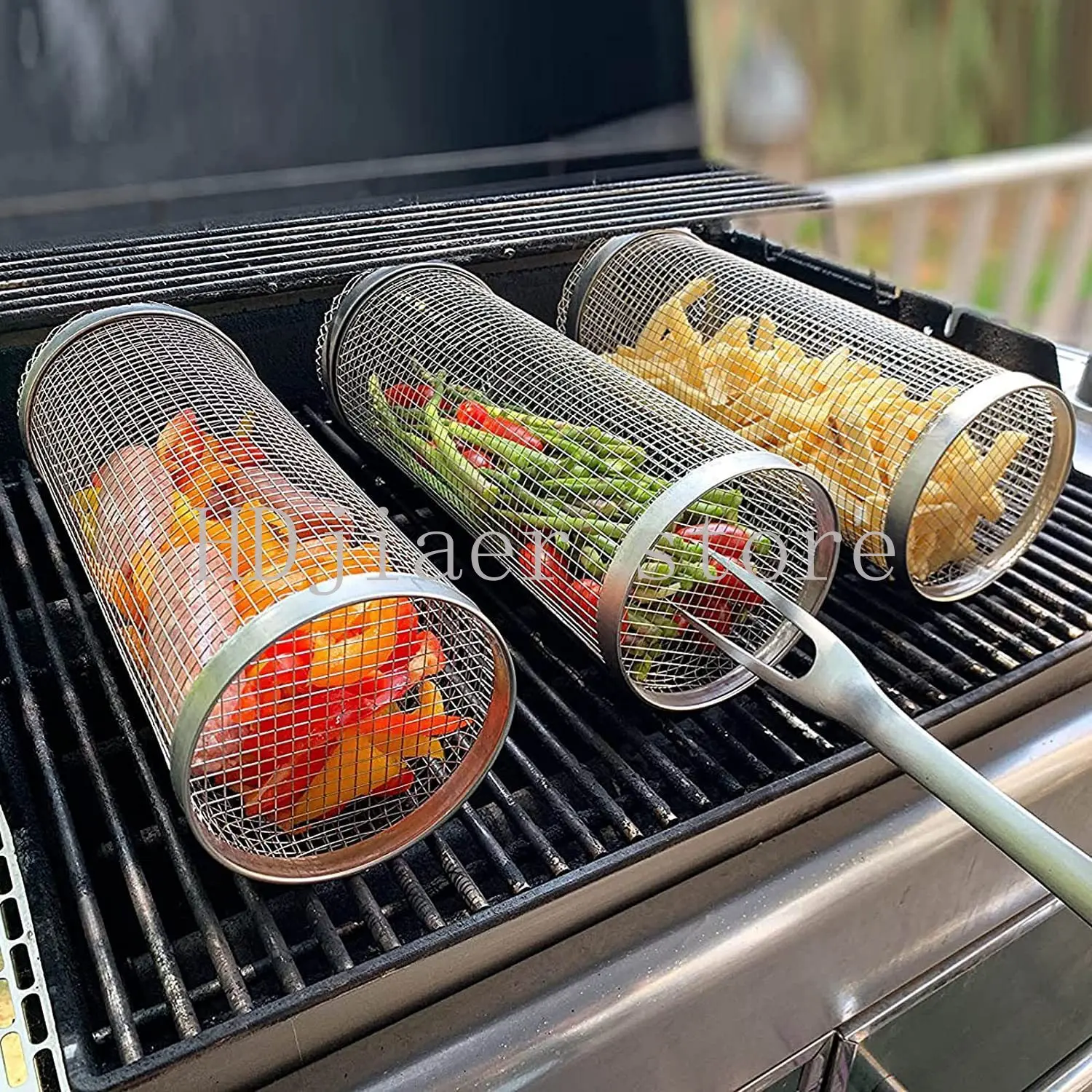

Essential for outdoor barbecues, the multi-functional BBQ cage can be transformed into a smoking cage,also has rotating rollers