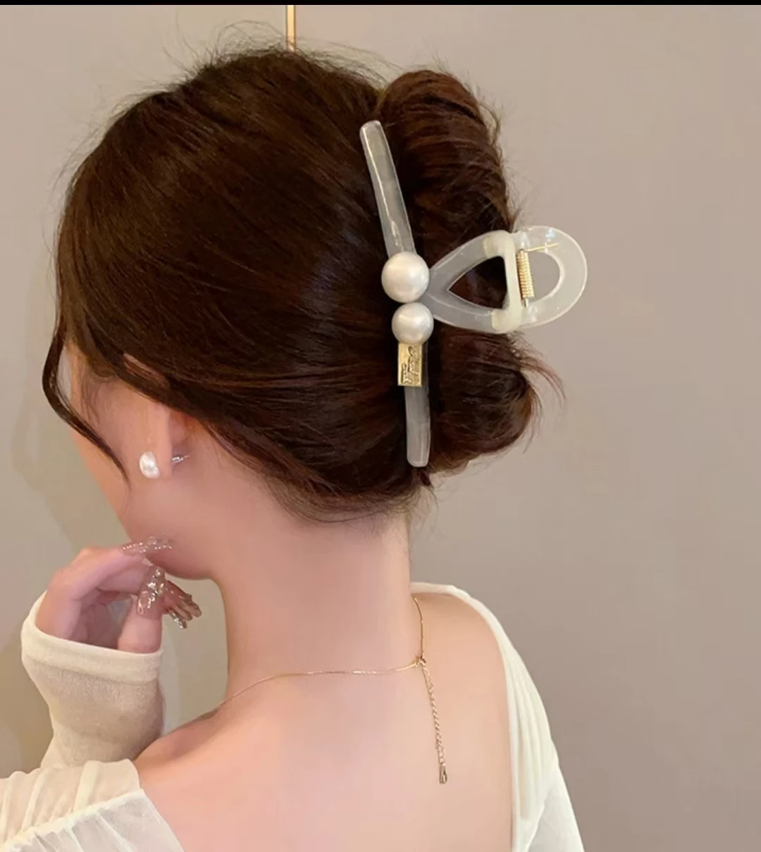 

Sweet Girly Imitation Beads Simple Spring And Summer Sweet Girly Large Back Hairpin Hair Accessories Headdress For Women