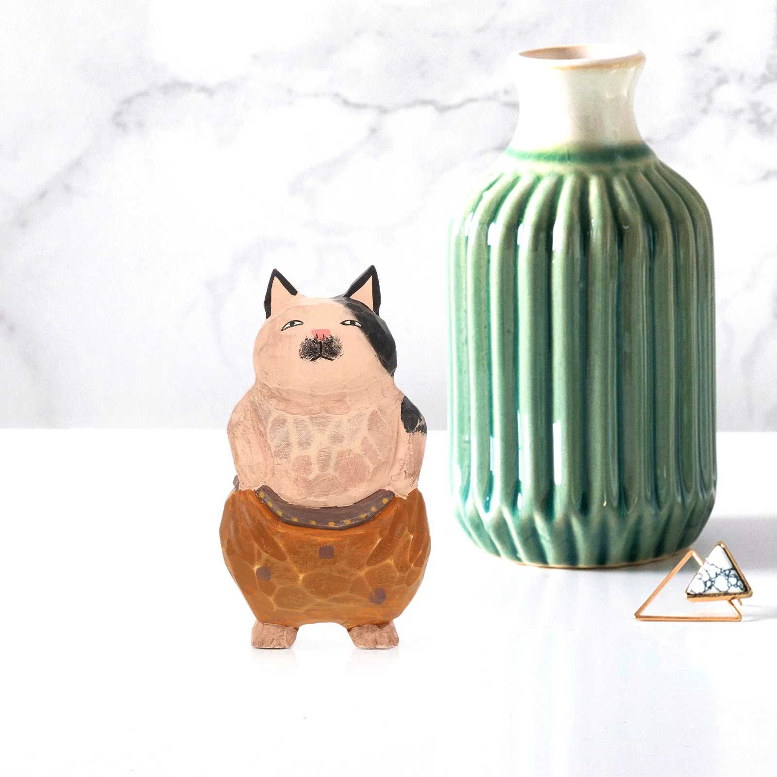 

Wooden Cat nament Decorations Small Figurines Retro Style Solid Wood Material Vintage Home Office Desk Cat Statue Crafts Display