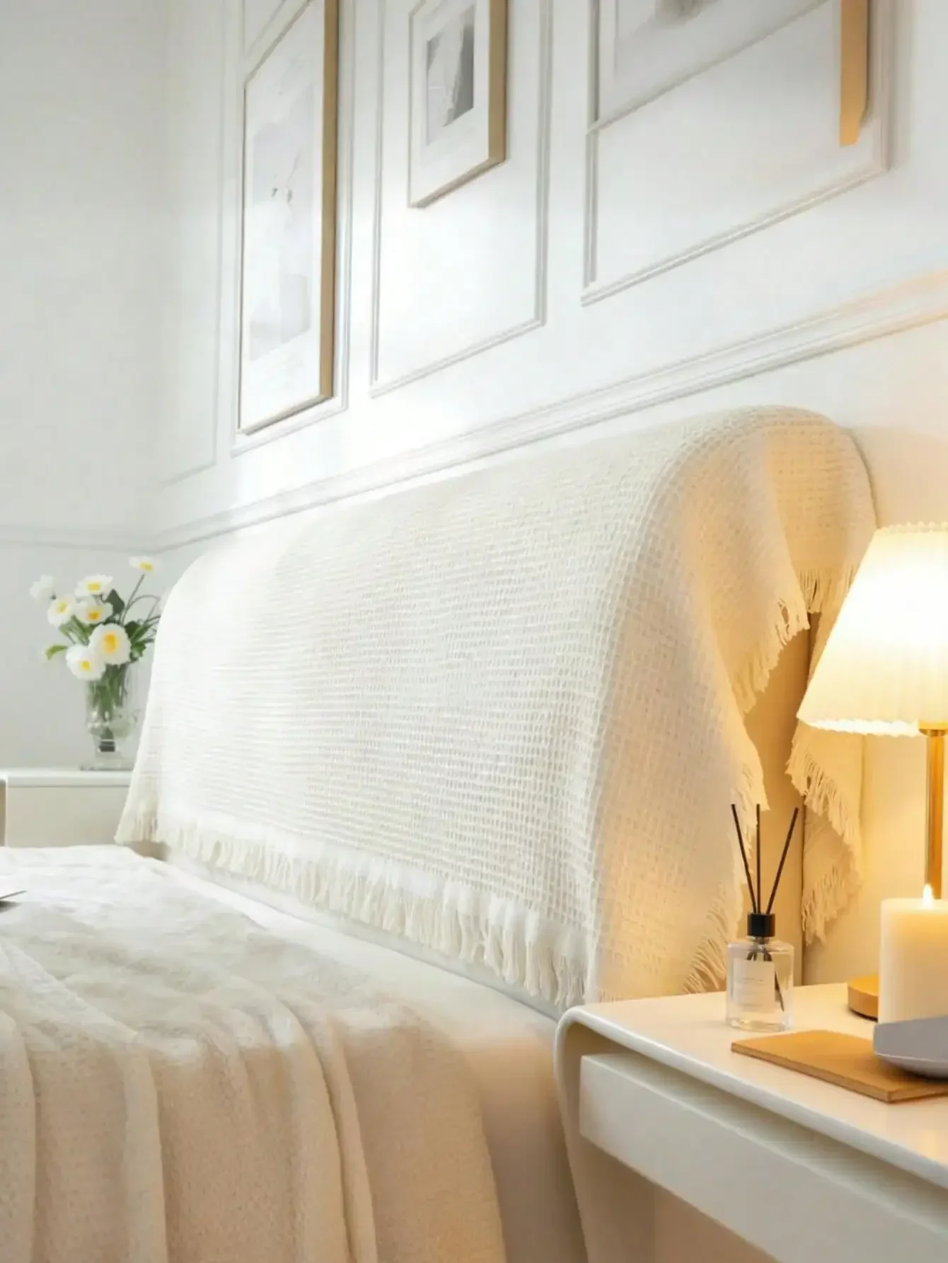 1 Piece Cream Waffle Knit Bedspread Soft Breathable Fabric Tassel Edge Dustproof Scratch Resistant for Cozy Bedroom