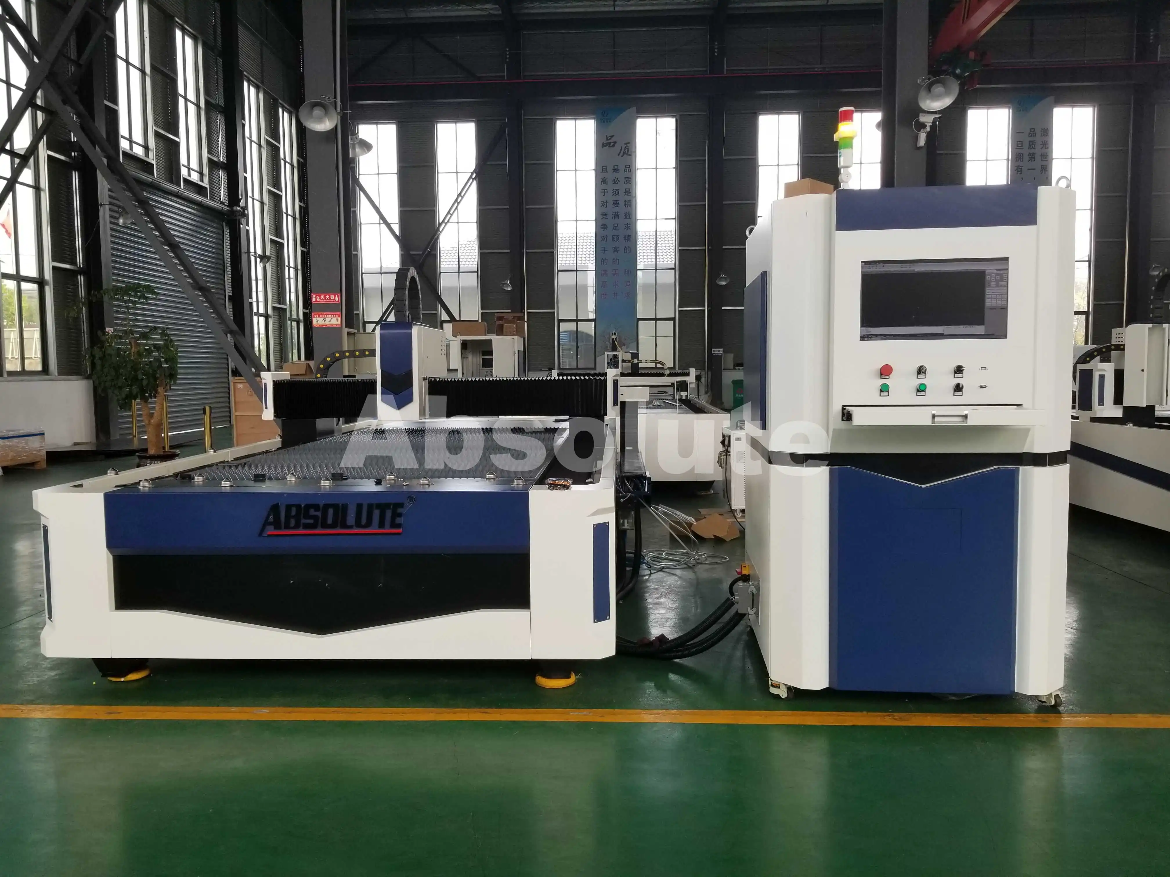 Upgrade Your Cutting Efficiency CNC Fiber Cutting Machine with Exchangeable Table - Closed Type for Precise Cuts