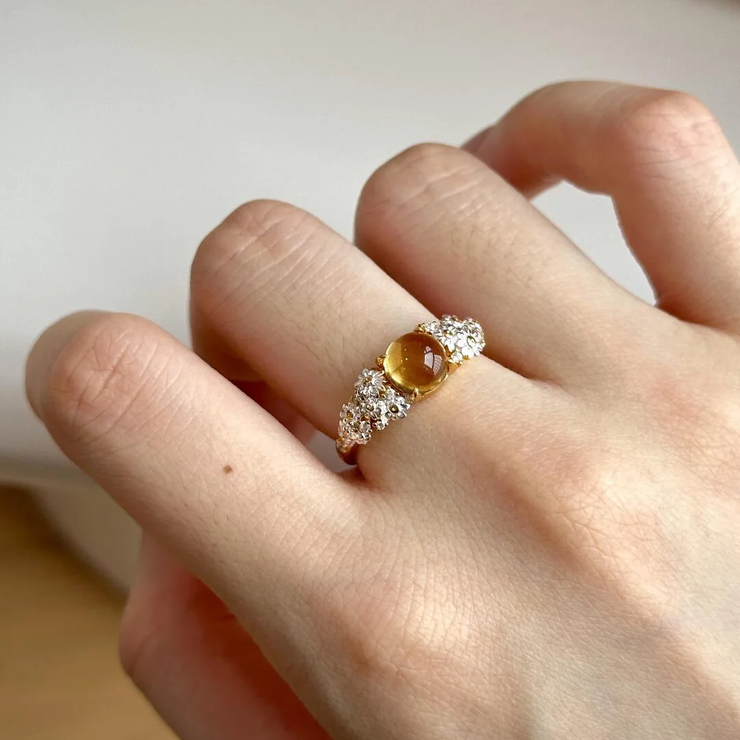 

Sweet and exquisite floral flowers rings for women light luxury round bead yellow crystal ring adjustable banquet jewelry gifts