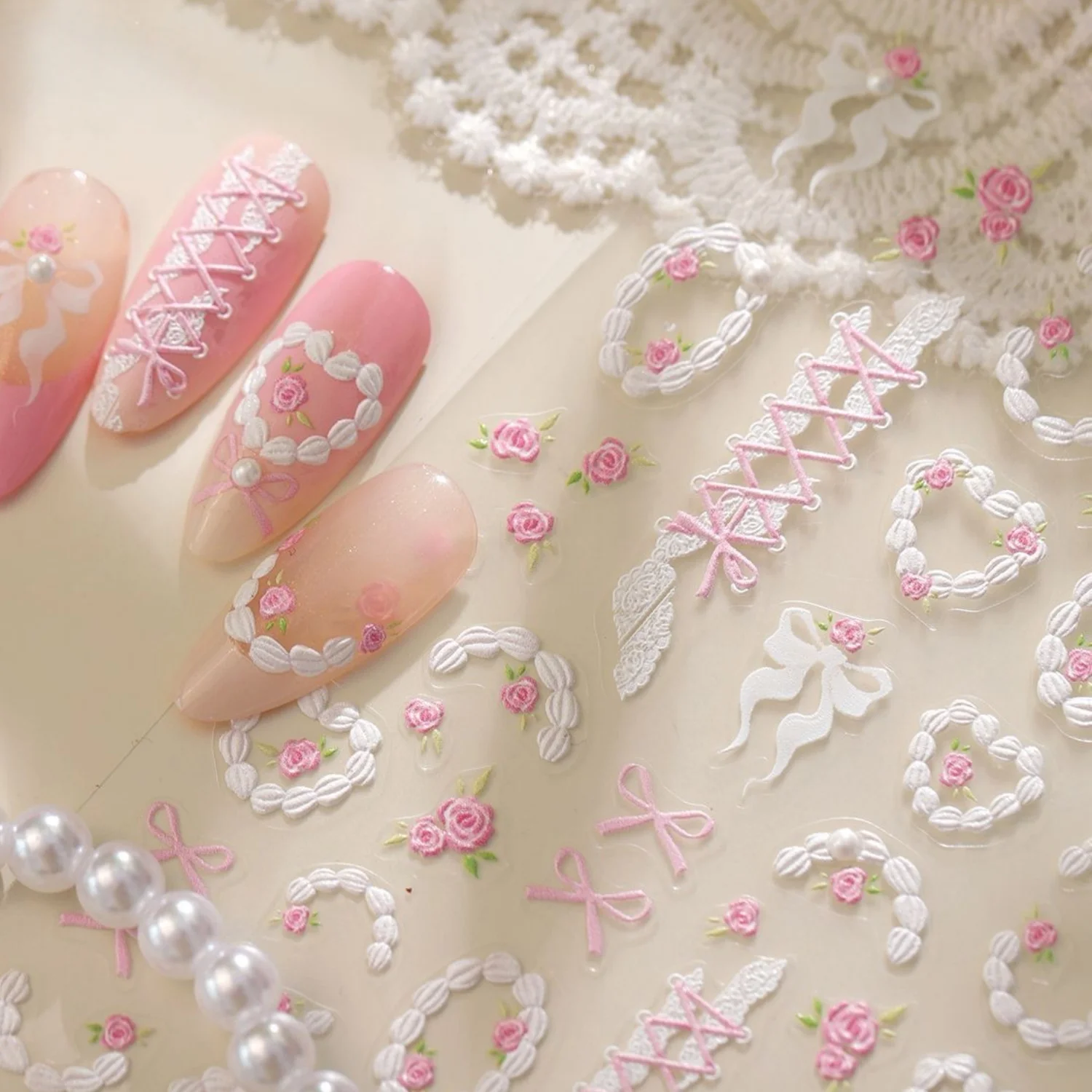 5D Rosa Weiße Rosen Nagelaufkleber Spitze Perlen Ring Bandage Schleife Selbstklebende Nagelkunst-Dekorationen Süße Hochzeits-Maniküre Zubehör