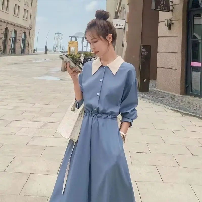 فستان قميص نسائي فرنسي بأكمام طويلة متناسق الألوان لربيع وخريف 2025 فساتين طويلة رفيعة بخصر جديد لملابس النساء