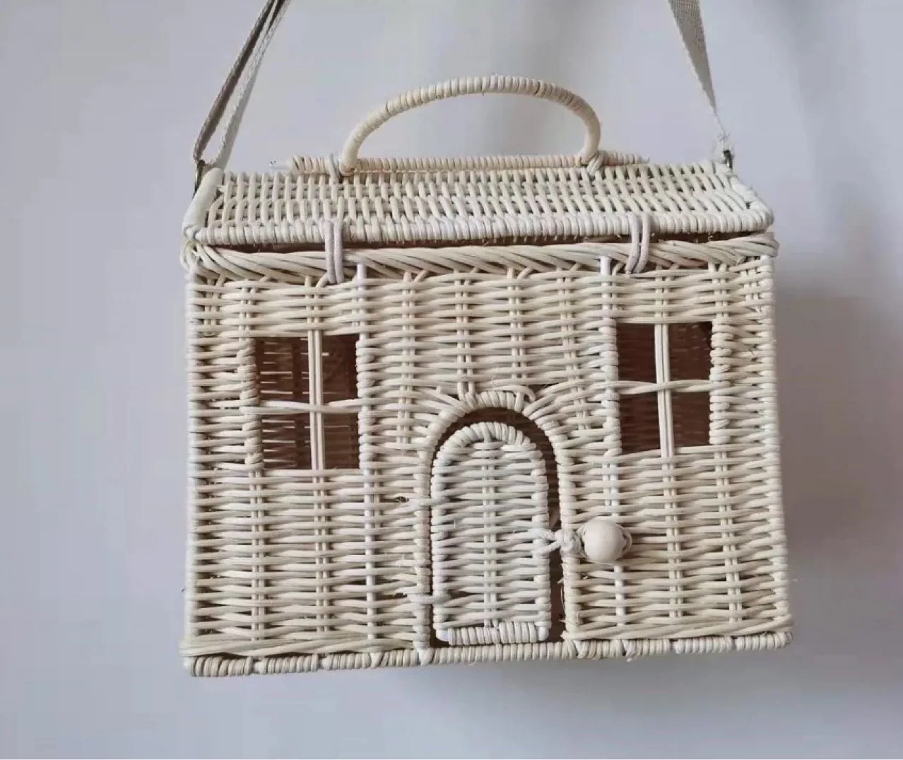 Baby Photography Props Hand-woven Wooden Small House Messenger Bag Rattan Hand Bag Storage Basket Children\'s Shooting Props