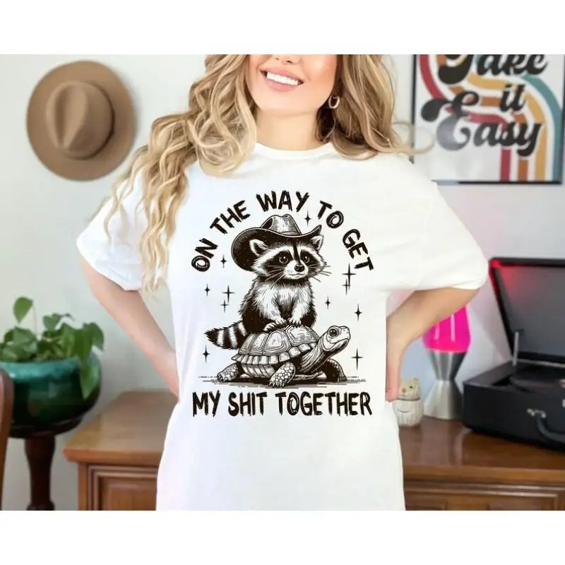 

Funny Raccoon On The Way To Get My Shit Together T-shirt Sarcastic Graphic Tee Turtle Print Humorous Slogan Top Y2K