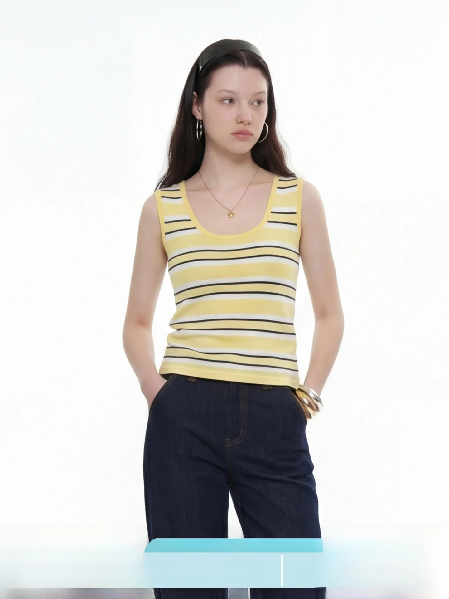 

Новый женский приталенный вязаный свитер COIE: весенне-летний, из легкой хлопково-полиэстеровой смеси, с U-образным вырезом, в стиле жилетки, с полосатым узором