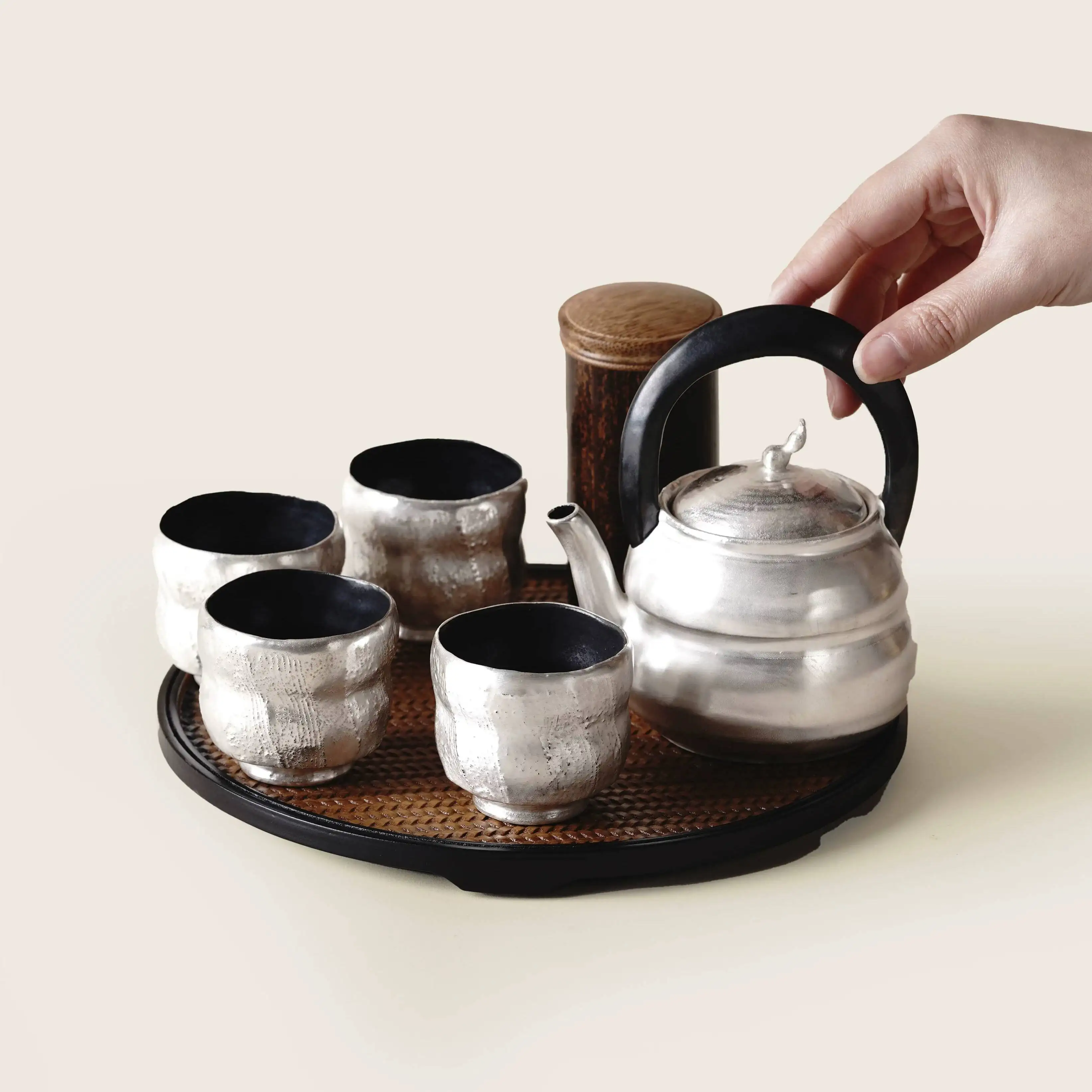 Chinese-Style Silver-Plated Ware / A Complete Set Of Silver Tea Cups And Teapot