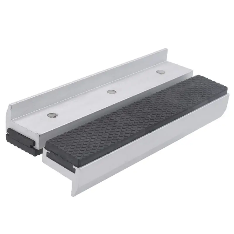 

2026 НОВИНКА: 6-дюймовые магнитные накладки на губки тисков, универсальные мягкие защитные накладки для металлических тисков, 2 шт.