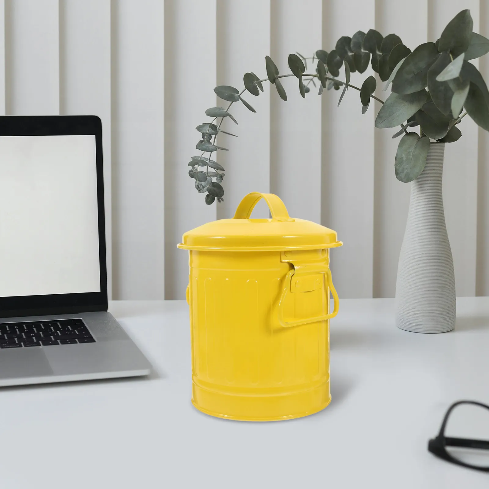 Vintage Iron Desktop Organizer Pen Holder Trash Can Small Metal Waste Basket Retro Office Desk Decorative Stationery Storage