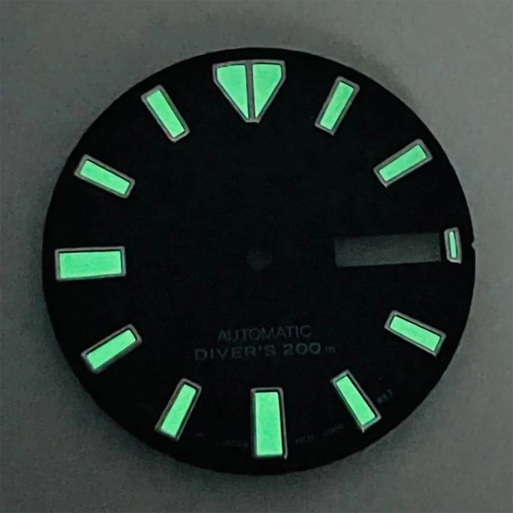 28.5mm S Logo 3D Printing Texture Dial adatto per il movimento giapponese NH36 accessori per la modifica dell'orologio luminoso verde