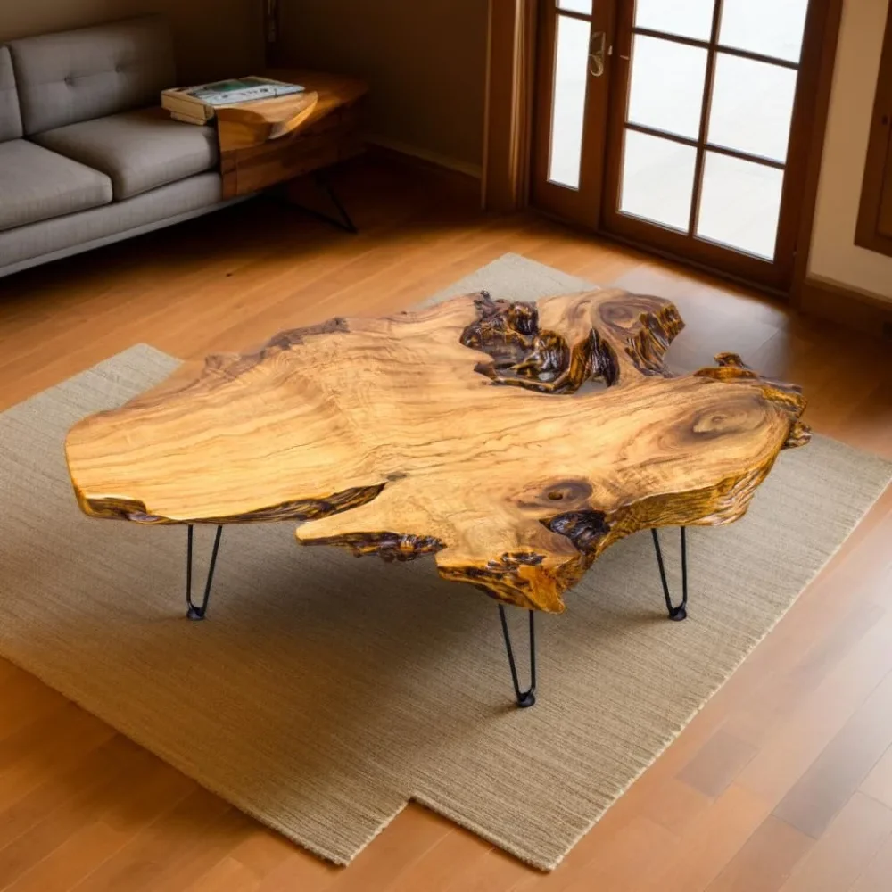 Table basse en bois naturel avec finition laquée transparente et pieds en épingle à cheveux en métal pour salon, 16 po de haut, Mesa de Centro 138 Sala