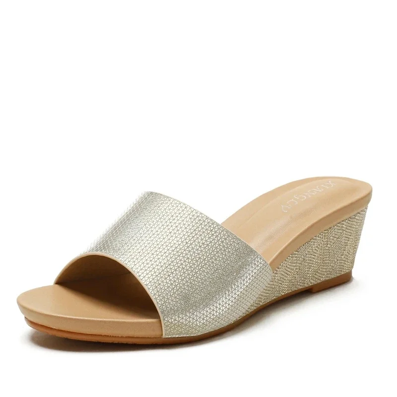 Sandals Fashion Open Toe Summer New All-Match Thick Bottom Small Wedge Outdoor Simple Comfortable Slippers for Women  heels