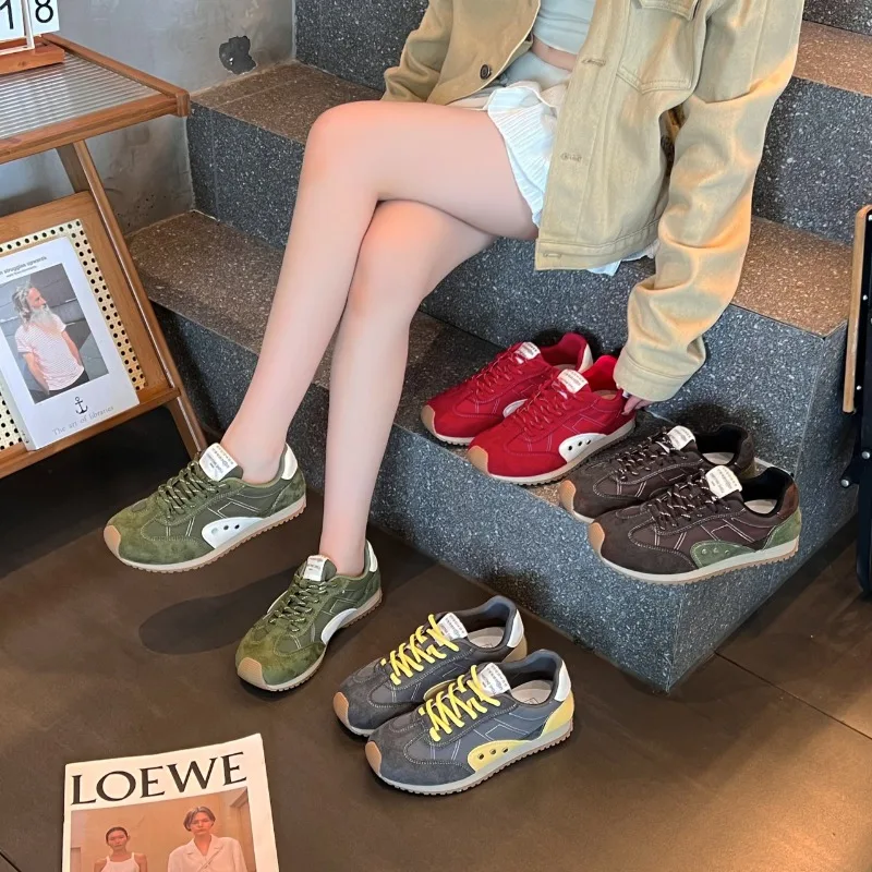 Foreign Trade Velvet Leather Women's New Retro Casual Sports Shoes, Comfortable Soft Sole Single Shoe