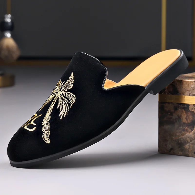 

Summer New Shoes for Men Suede Leather Slippers Fashion Embroidery Casual Slides Cool Slip-on Loafers