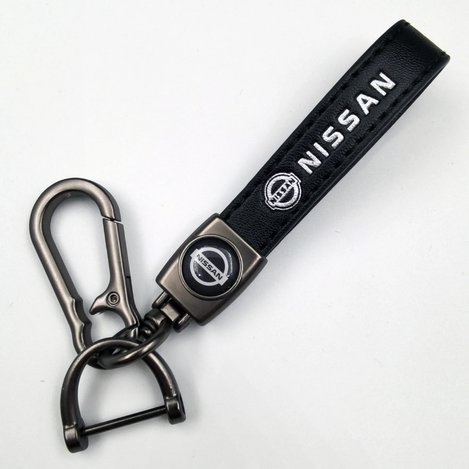 Car Logo Stying 3D Metal Key Rings Keychain For Nissan X-trail Qashqai Note Juke Sentra Patrol Leaf Car Key Chain Accessories