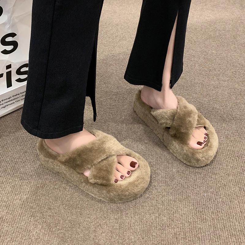 

2024 Furry Lady Faux Fur Luxury Fluffy Plush Slippers House Soft Furry Girl Platform Indoor Flat Bottom Casual Round Head Winter