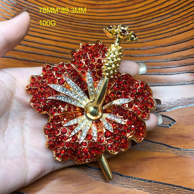 Medieval Fashion Retro Flower Personality Temperament Brooches Copper Plated Real Gold Rhinestone Pin Brooch For Women