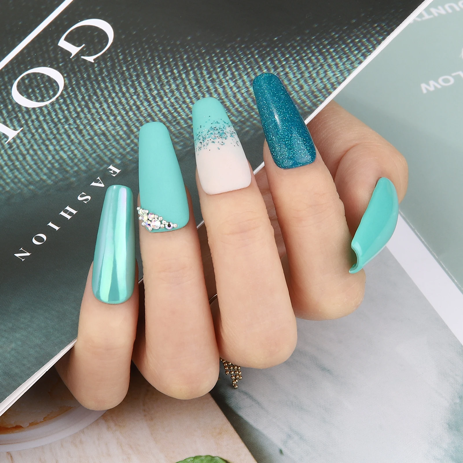 ชุดผงเล็บ 6 สี * 15g เหมาะสําหรับผู้หญิงออกแบบเล็บ DIY ของขวัญร้านเสริมสวยสําหรับผู้หญิง