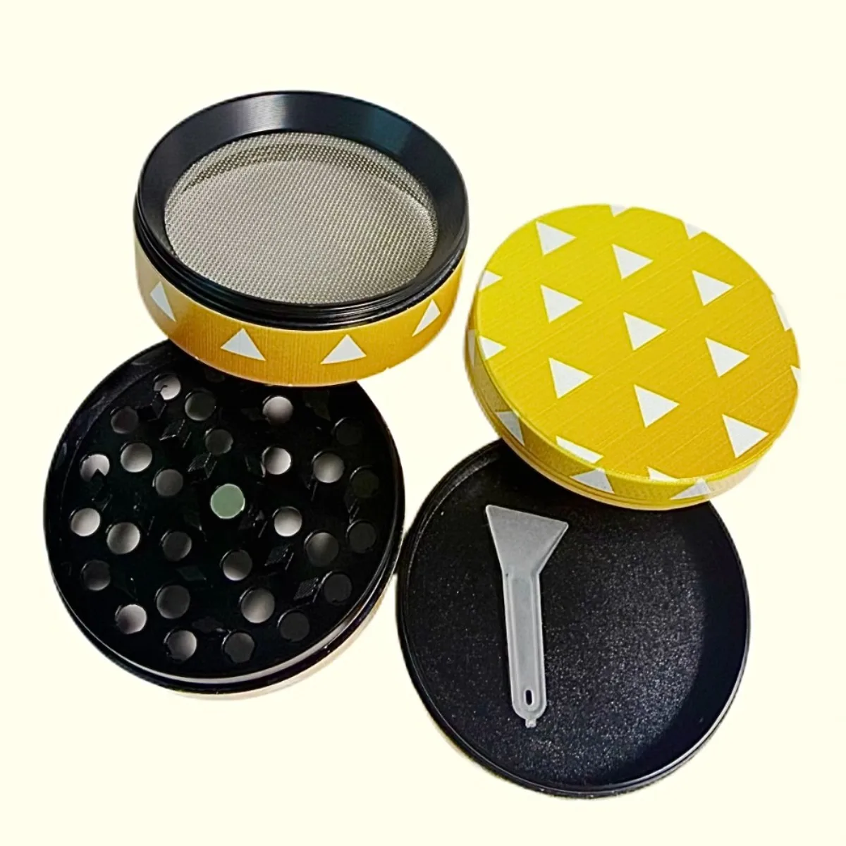 2inch 5cm Kimetsu no Yaiba Collaboration Zenitsu 4-Layer Zinc Alloy Metal Grinder  Manual Herb Tobacco Grinding Tool Gift - view 6