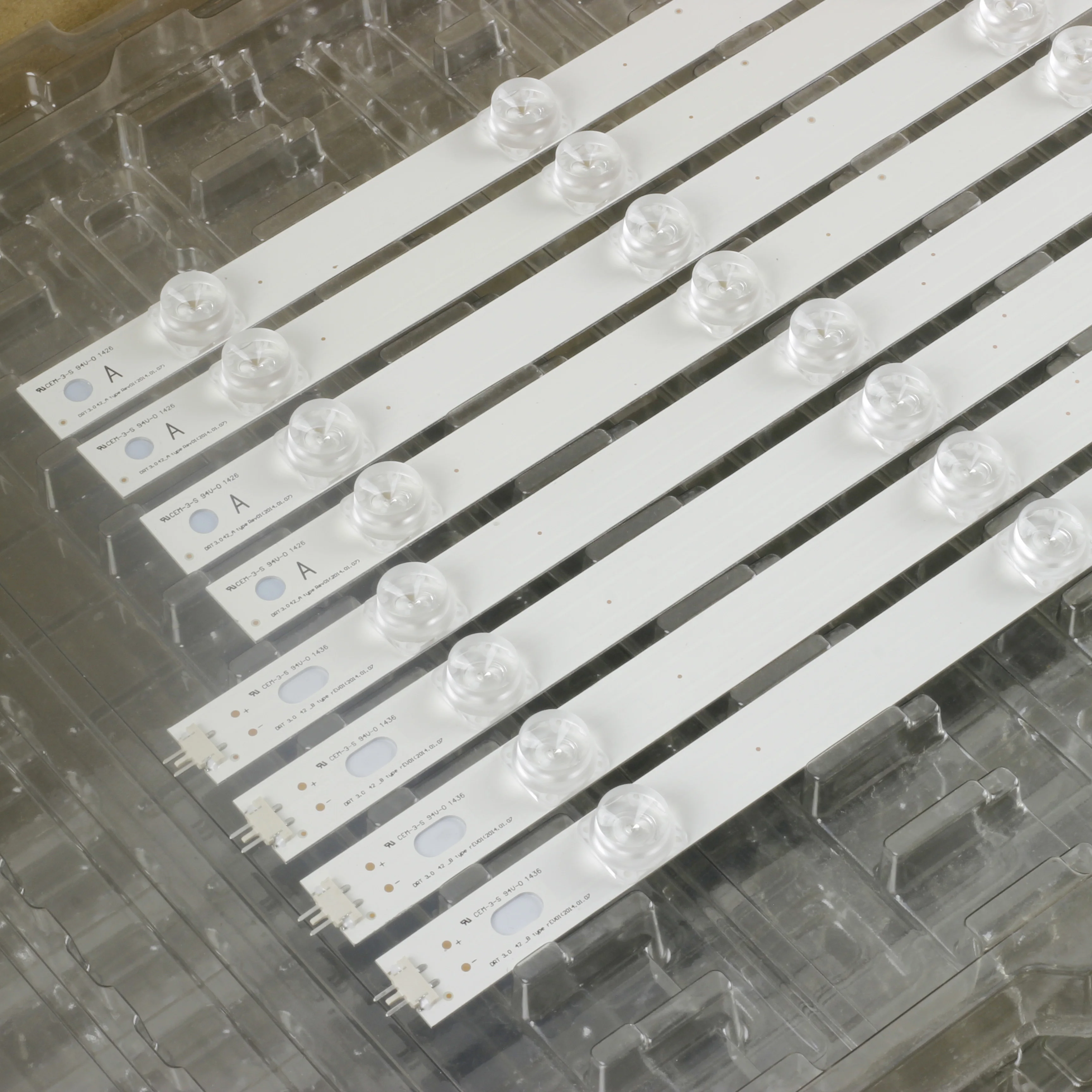 

LED strip for 42LB561V-ZC 42LB561V-ZE 42LB582U 42LB628V 42LB629V 42LB6500 42LB650V 42LB652V 42LB653V 6916L-1909A 6916L-1910A