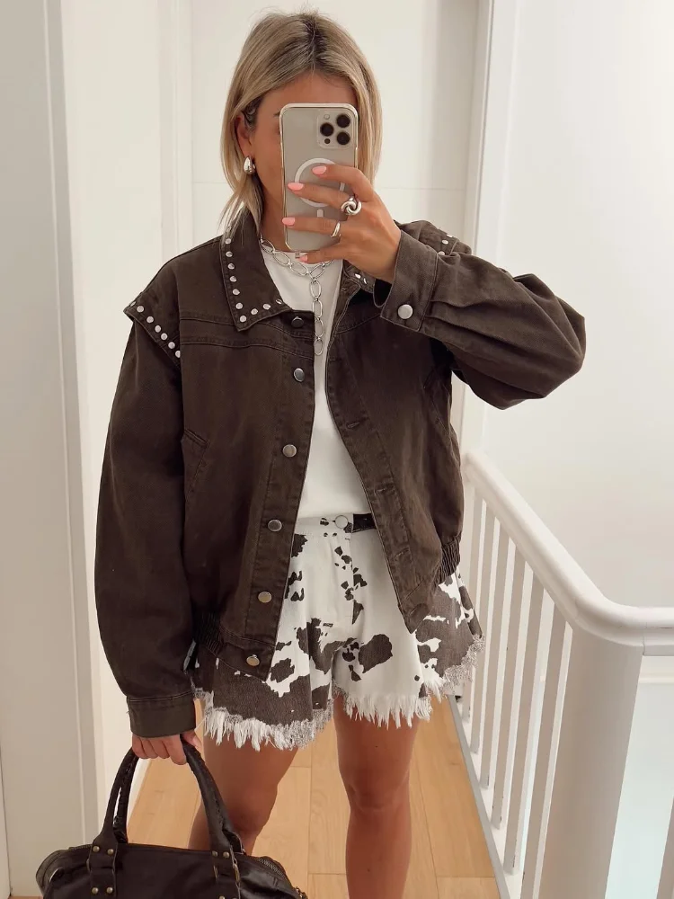 

Chic Rivet Lapel Coat Women Fashion Single Breasted Long Sleeve Pocket Loose Short Outerwears Lady Daily 2025 Highstreet Jacket