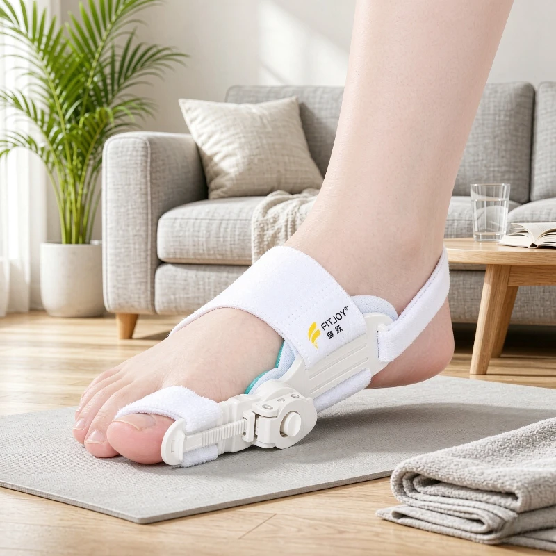 Adjustable Bunion Corrector Toe Separator Pair with Gel Pads, Triple Fastening, Angle Adjustment, Size M for Shoe Sizes 33-38
