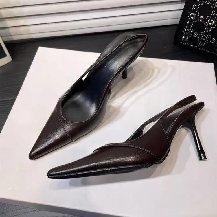 

Новые летние женские туфли-лодочки на шпильке из лакированной кожи во французском стиле 2026 года, элегантные офисные сандалии для невесты на свадьбу.
