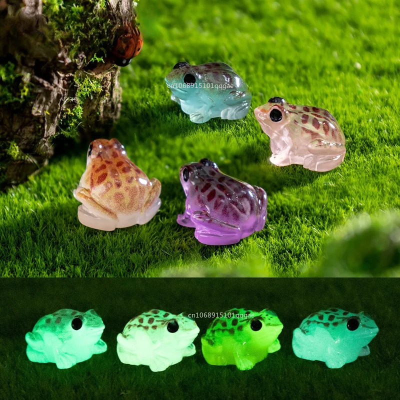 Mini Frogs Glow At …
