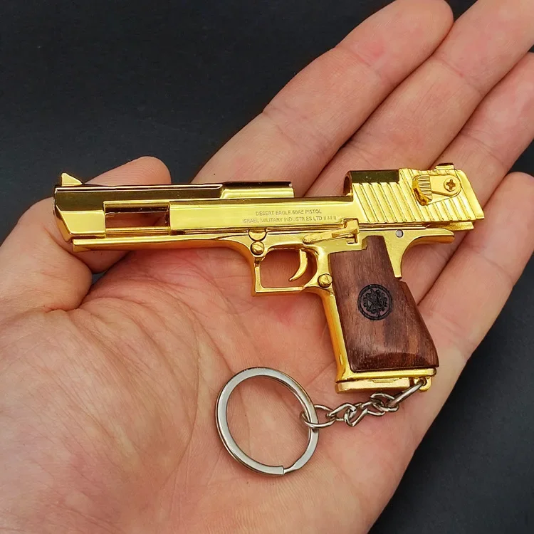 1:3 Solid Wood Handle Gold Desert Eagle Metal Gun Model Keychain Pendant Can Not Shooting Boy Birthday Gifts